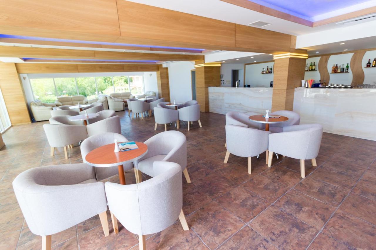Bilyana Beach Hotel เนเซบาร์ ภายนอก รูปภาพ